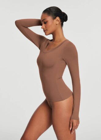 Scoop Neck Long Sleeve Top