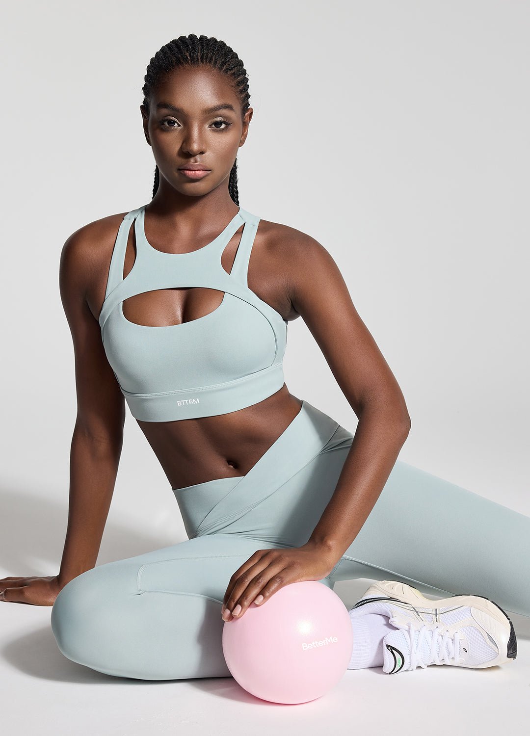 V-Cut Scrunch Leggings - Image 6
